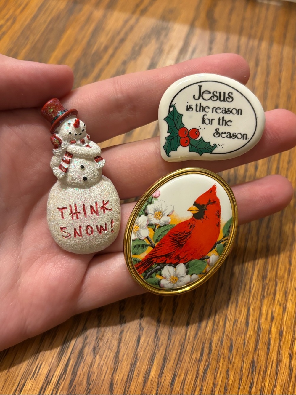 Decorative Holiday Snowman, Plaque, and Cardinal Pin Set - White, Red, Green